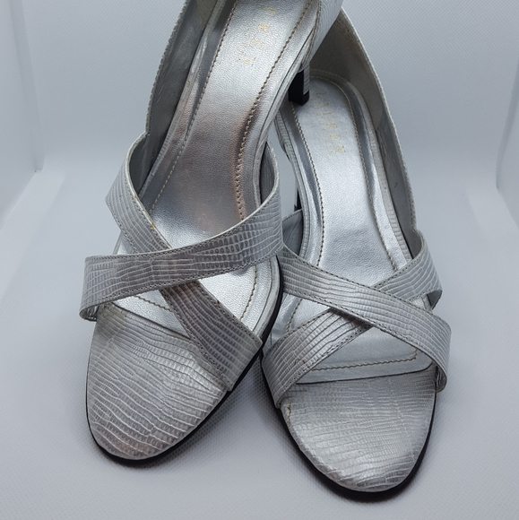 Ralph Lauren, Silver heels, Sz8 - Picture 2 of 6
